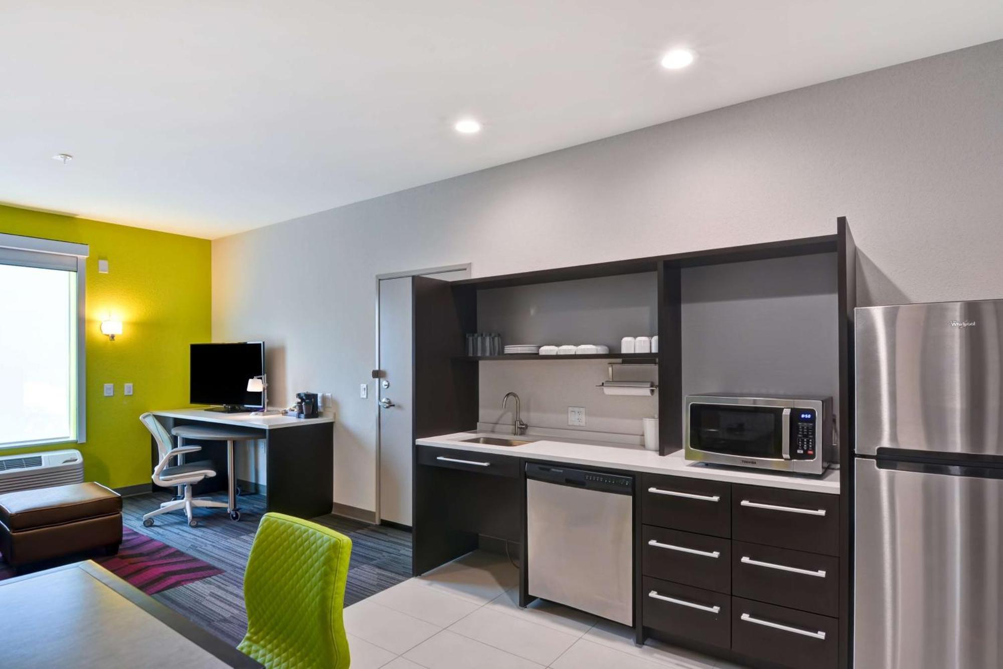 Home2 Suites By Hilton Hot Springs Exterior photo
